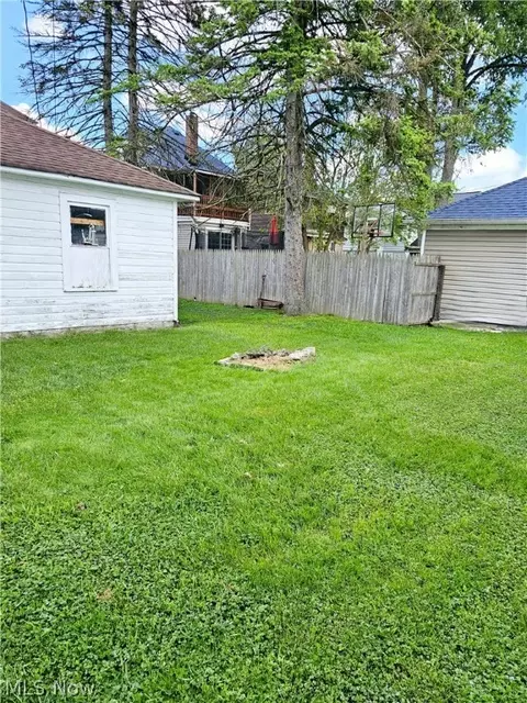 430 10th St, Elyria, OH 44035 photo 42