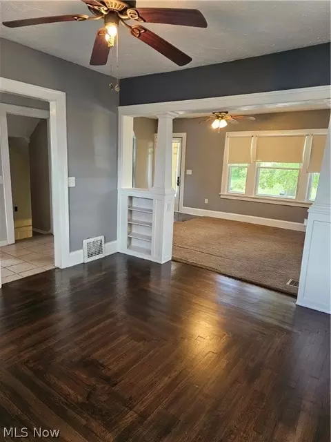 430 10th St, Elyria, OH 44035 photo 11