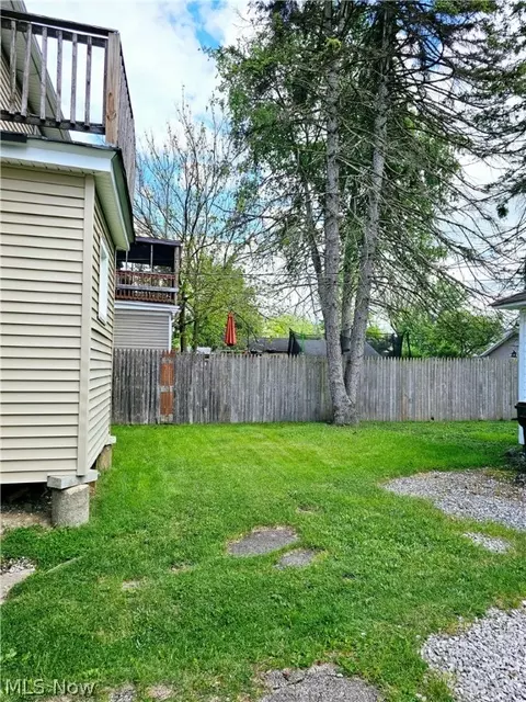 430 10th St, Elyria, OH 44035 photo 37