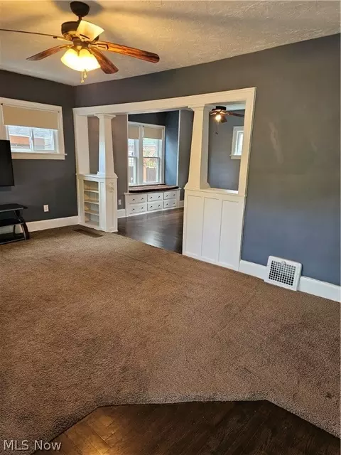 430 10th St, Elyria, OH 44035 photo 6