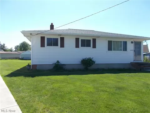6032 Brook Ct, Brook Park, OH 44142