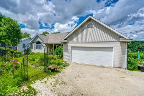 23 Sequoya Trl, Malvern, OH 44644 photo 1