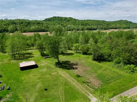 8347 Old River Rd, Philo, OH 43771 photo 12