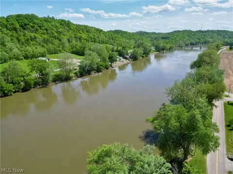 8347 Old River Rd, Philo, OH 43771 photo 2