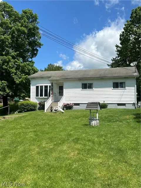 210 Maple Ave, Woodsfield, OH 43793
