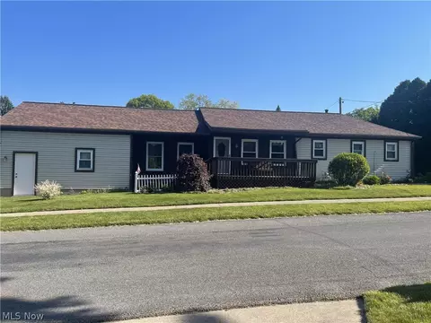 215 Sassafras St, Orrville, OH 44667