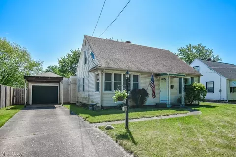 1126 Whipple Ave SW, Canton, OH 44710