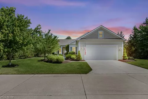5265 Bridgewater Ln, Brunswick, OH 44212
