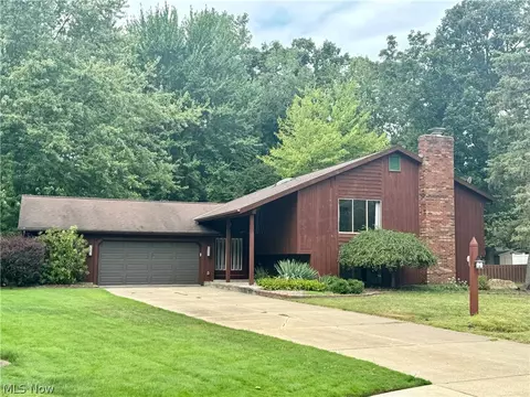 5830 Oriole Ct, Mentor, OH 44060