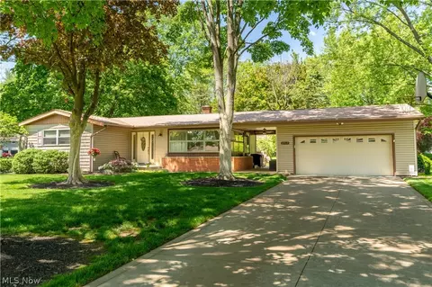 217 Oakpark St NW, North Canton, OH 44720