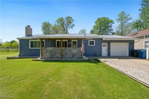 132 Hamilton St, Wellington, OH 44090