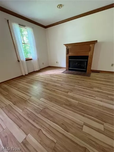 Living - 8 Apache Trl, Malvern, OH 44644 photo 4 of 7