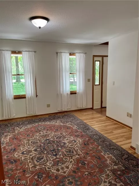 Living - 8 Apache Trl, Malvern, OH 44644 photo 1 of 7