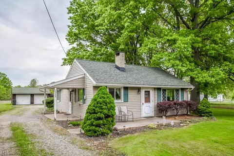 14273 Atwater Ave NE, Alliance, OH 44601