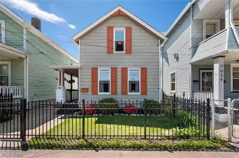 2038 W 44th St, Cleveland, OH 44113