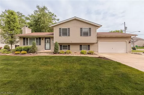 3511 Herbert St, Mogadore, OH 44260