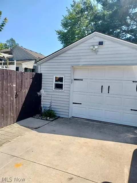 1005 E River St, Elyria, OH 44035 photo 29