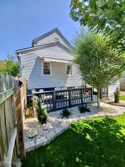 1005 E River St, Elyria, OH 44035 photo 4