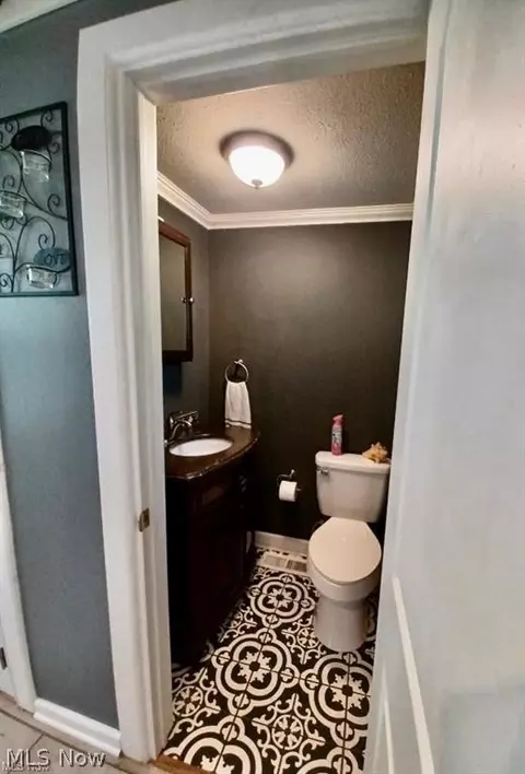 1005 E River St, Elyria, OH 44035 photo 23