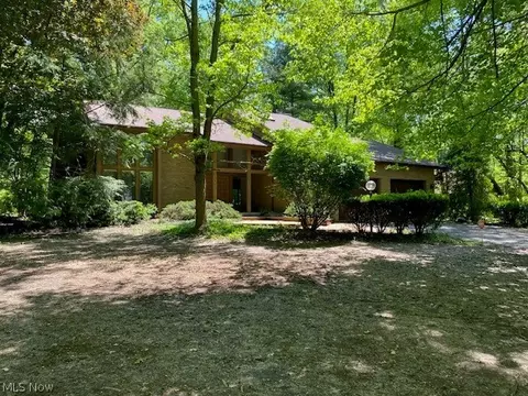 1363 Springwood Trce, Warren, OH 44484