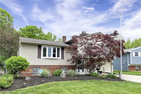 21030 N Vancey Dr, Brook Park, OH 44142