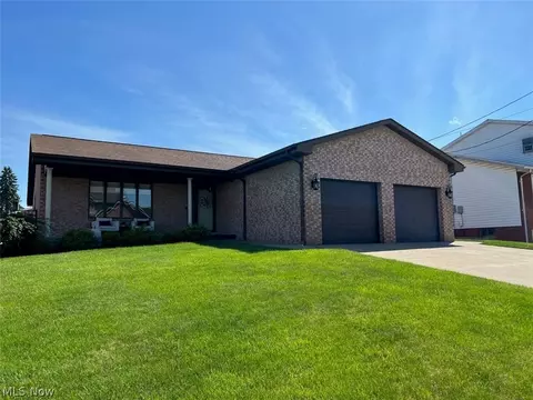 124 Valuska Dr, Mingo Junction, OH 43938