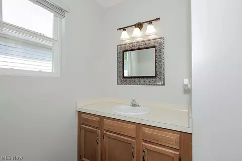 883 Brittney Ct, Willowick, OH 44095 photo 20