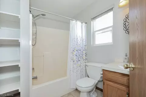 883 Brittney Ct, Willowick, OH 44095 photo 21