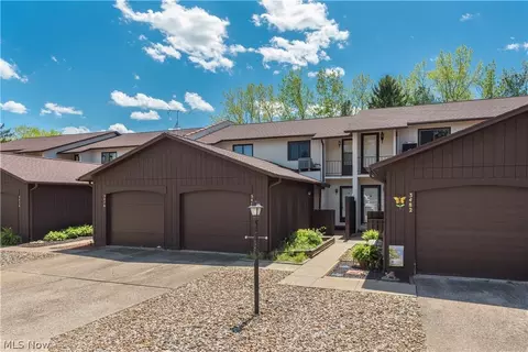3480 Villa Casa Ct, Brunswick, OH 44212