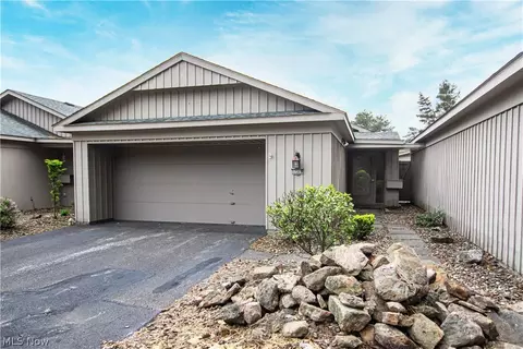 17319 Akita Ct #4513, Strongsville, OH 44136