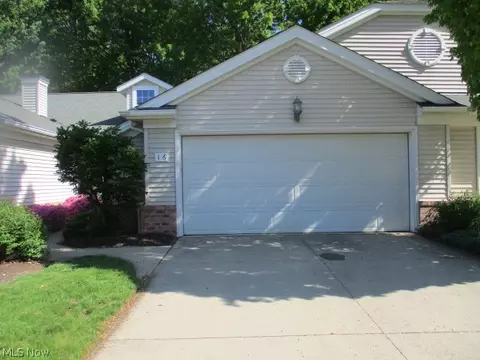 16 Community Dr, Avon Lake, OH 44012