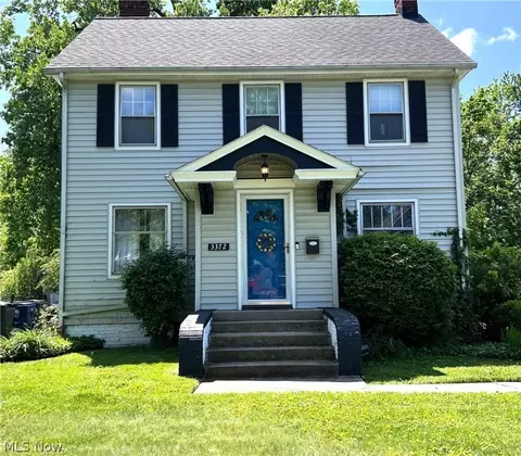 3372 E Scarborough Rd, Cleveland Heights, OH 44118