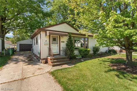 30104 Barjode Rd, Willowick, OH 44095