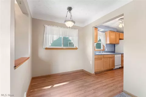 30104 Barjode Rd, Willowick, OH 44095 photo 6