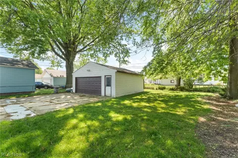 30104 Barjode Rd, Willowick, OH 44095 photo 23