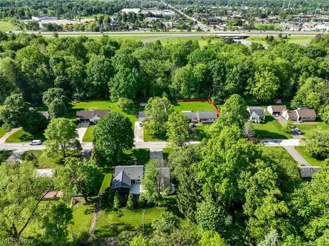 View/Area - 34135 Maple Dr, Solon, OH 44139 photo 2 of 5