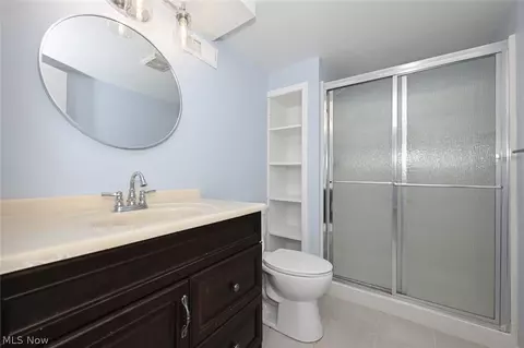 Bath - 34135 Maple Dr, Solon, OH 44139 photo 6 of 6
