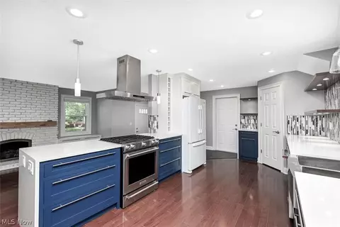 Kitchen - 34135 Maple Dr, Solon, OH 44139 photo 4 of 6