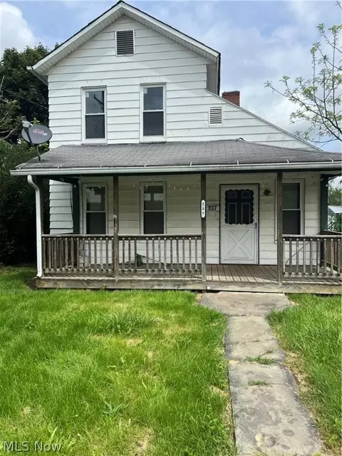 237 Maple St, Lisbon, OH 44432
