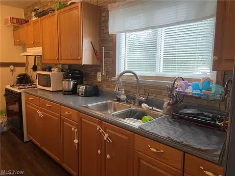 Kitchen - 237 Maple St, Lisbon, OH 44432 photo 1 of 2