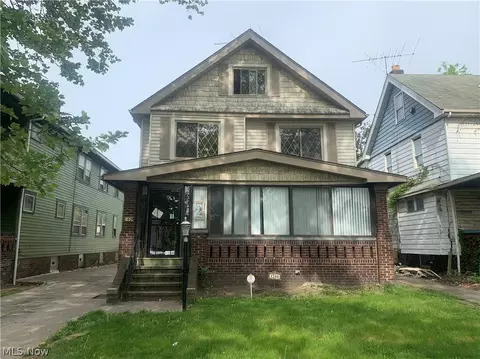 1268 E 137th St, Cleveland, OH 44112