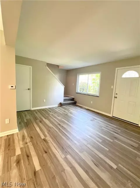 339 E 235th St, Euclid, OH 44123 photo 6