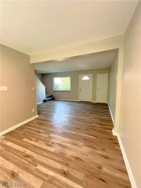 339 E 235th St, Euclid, OH 44123 photo 8