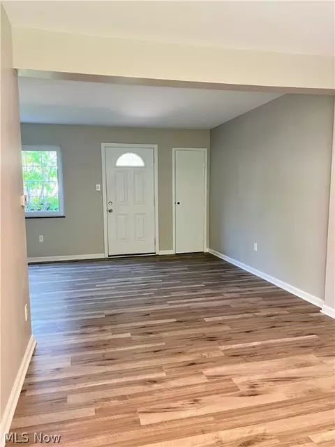 339 E 235th St, Euclid, OH 44123 photo 9
