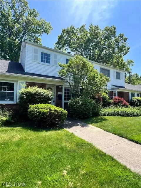339 E 235th St, Euclid, OH 44123 photo 3