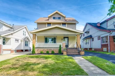 2806 Oak Park Ave, Cleveland, OH 44109
