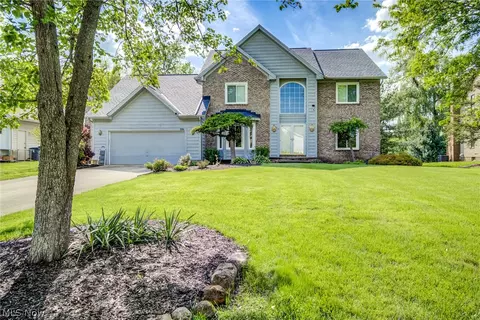 33589 Hanover Woods Trl, Solon, OH 44139