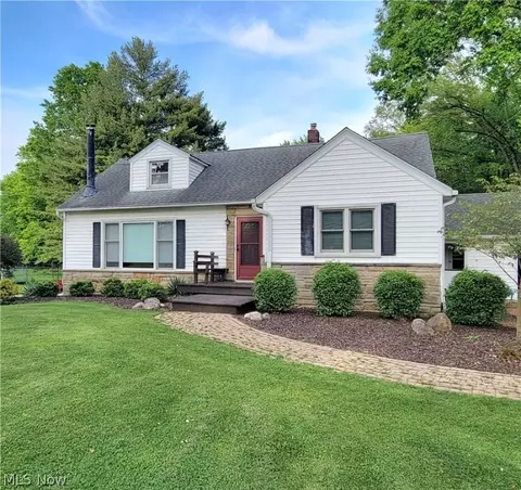 11605 Prospect Rd, Strongsville, OH 44149