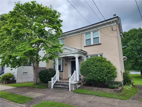 218 N Front St, Wheeling, WV 26003 photo 1