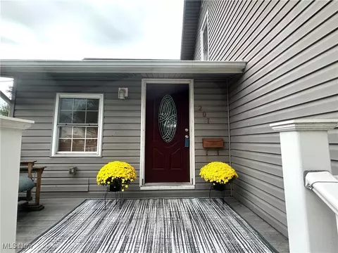 207 Chestnut St, Marietta, OH 45750